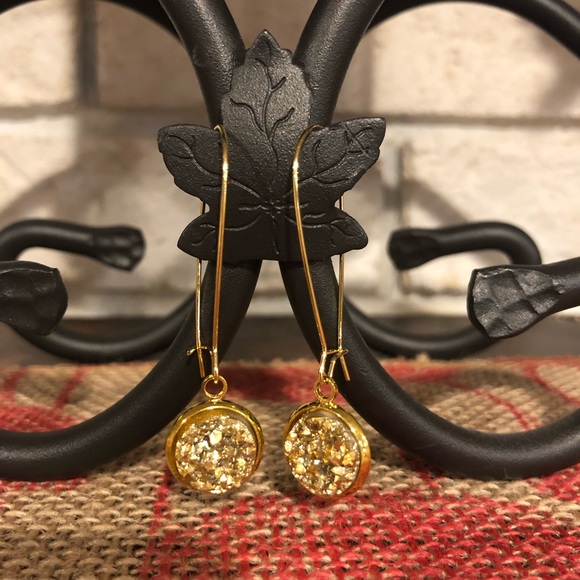 Handmade earrings - Picture 3 of 3